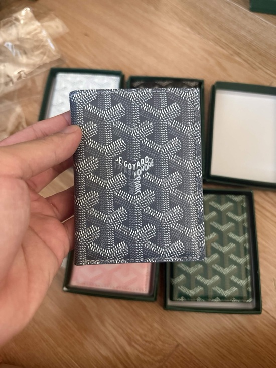 Goyard Other - Goyard Navy Blue Chevron Card Holder - Men's Key & Card Accessory